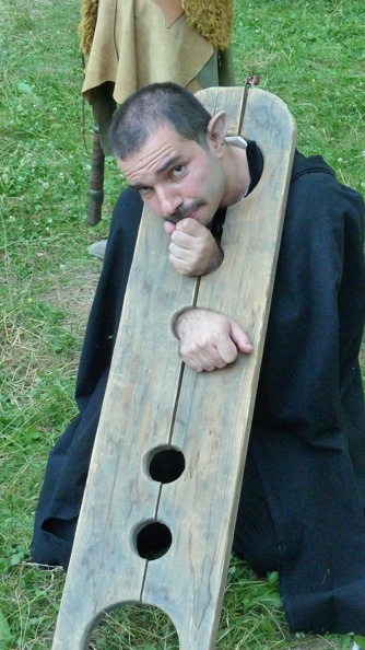 Merwan in der Schandgeige.JPG